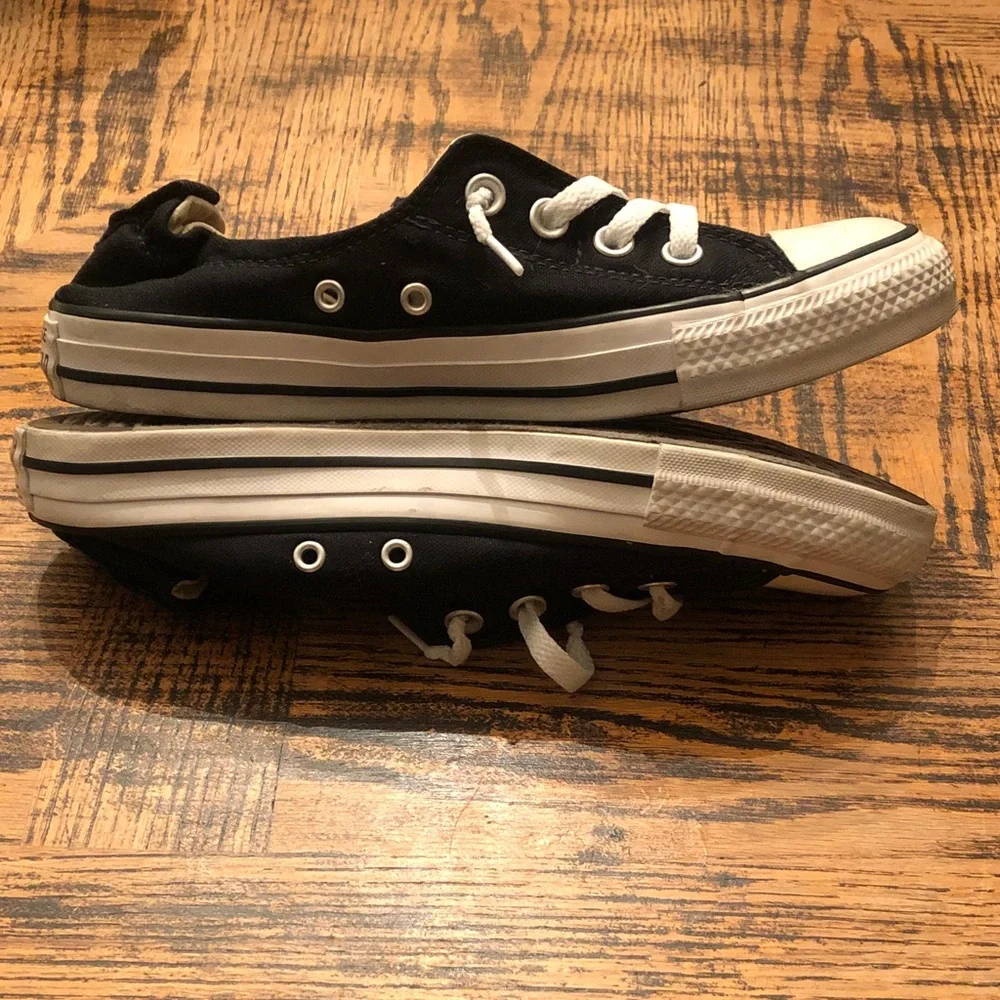 Converse Women’s Black and White Sneakers 8 - Picture 6 of 8